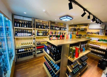 Có thể lựa chọn rượu vang nhập khẩu làm quà tết không?